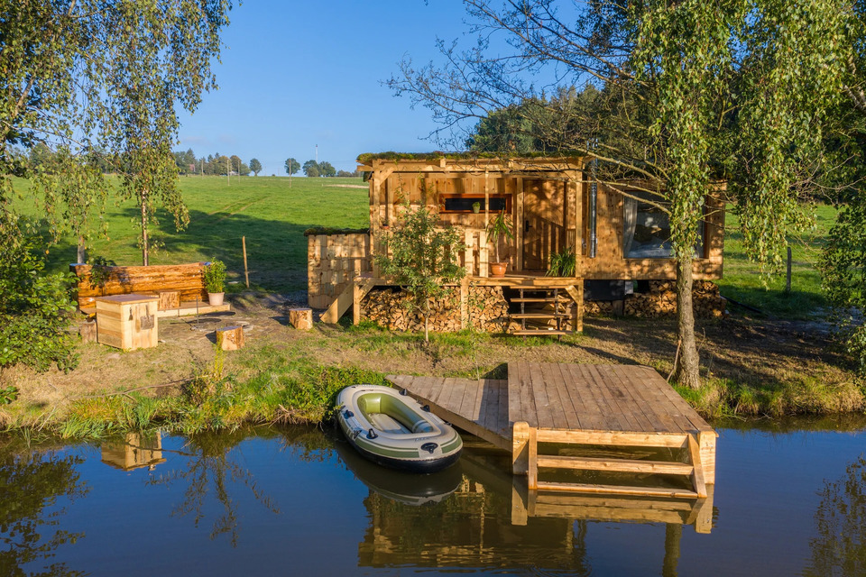 Glamping u rybníka u Aše